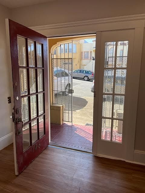 146 Ashton Ave photo 2