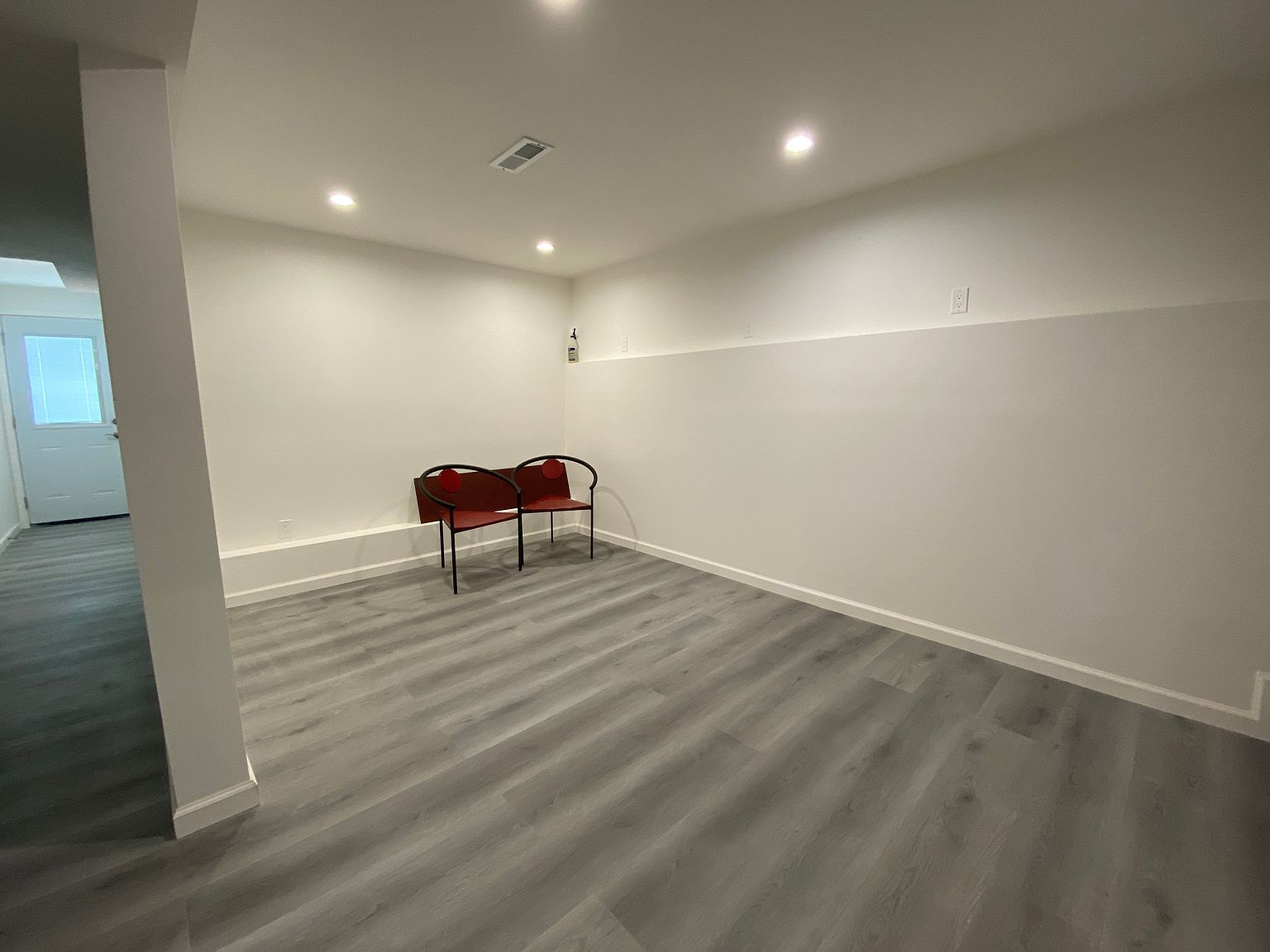 462 Arch St photo 2
