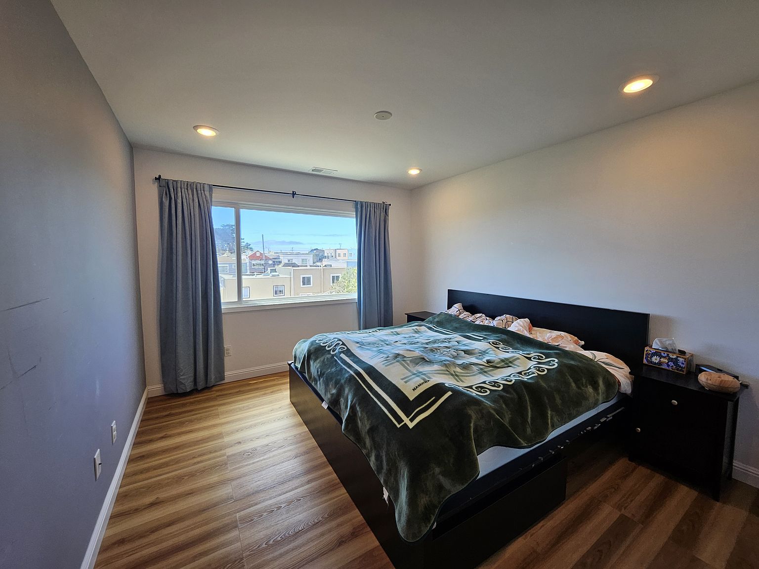 367 Bright St photo 4