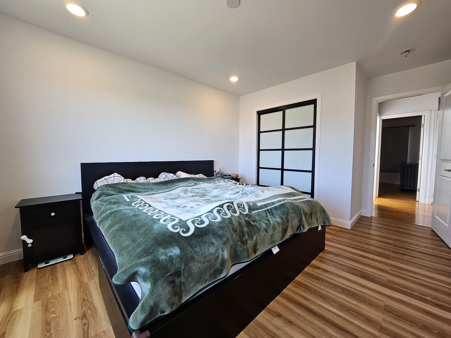 367 Bright St photo 5