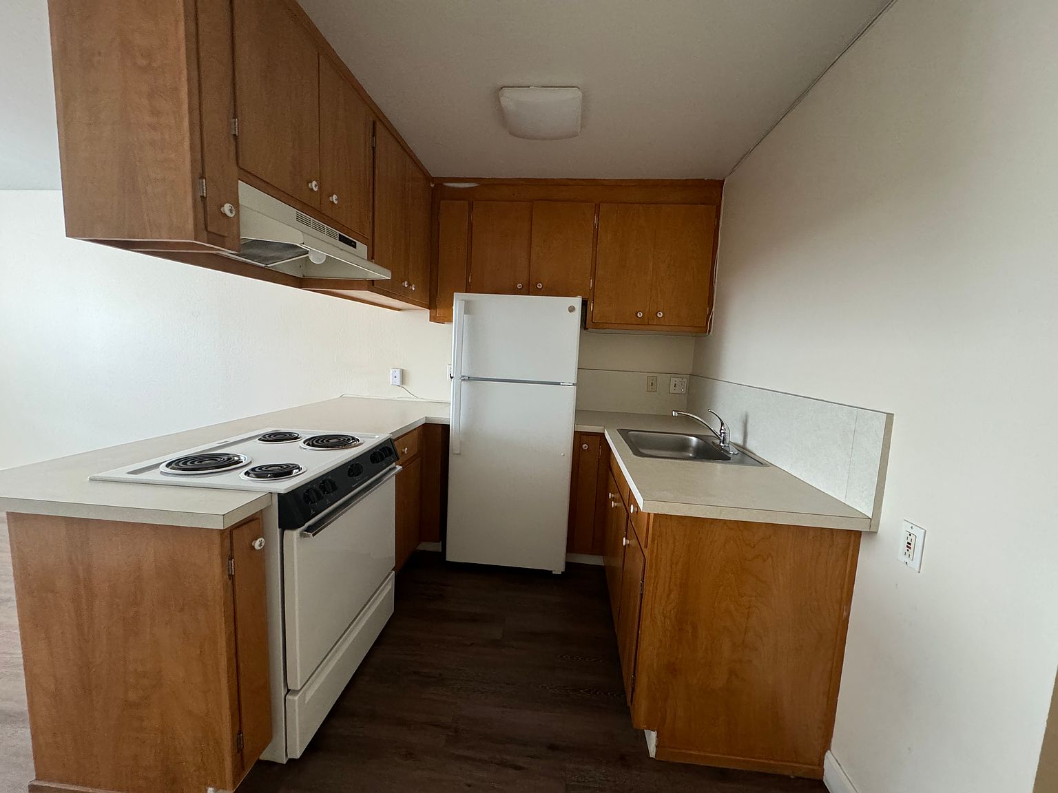 2826 Telegraph Avenue Rentals photo 4