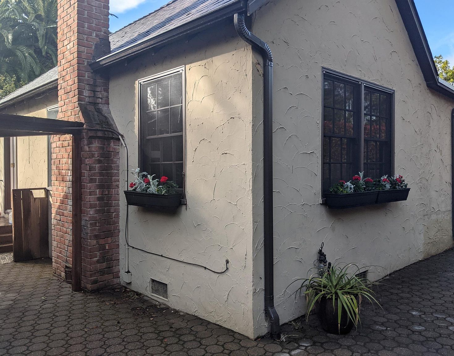 1BR/1BA Single Family House on Addison Ave · Palo Alto