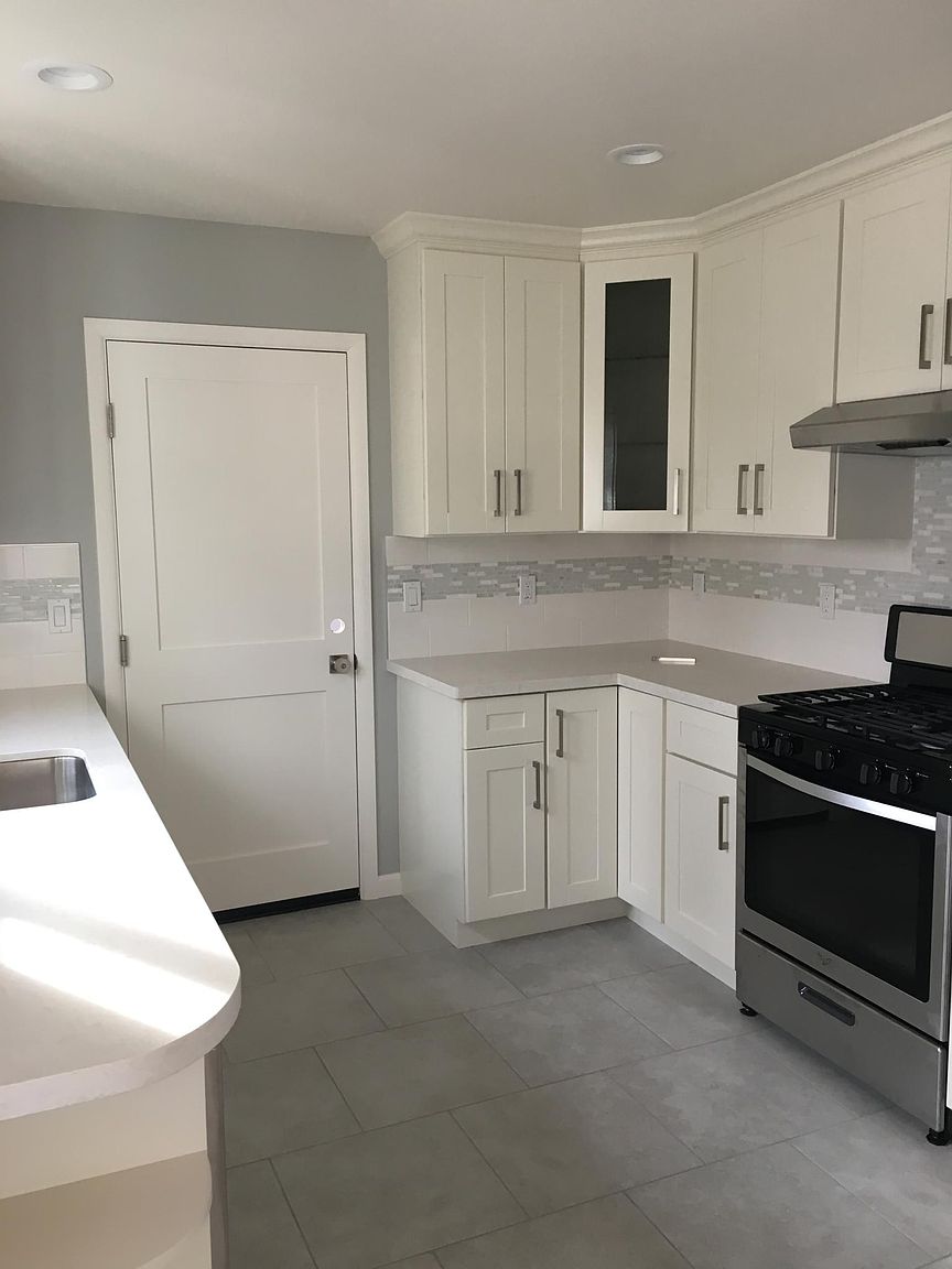 2BR/1BA Duplex on Poplar Street · Santa Clara photo 3