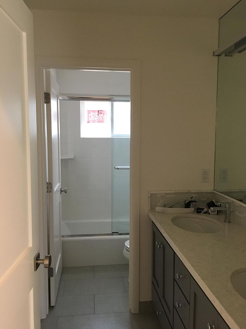2BR/1BA Duplex on Poplar Street · Santa Clara photo 5