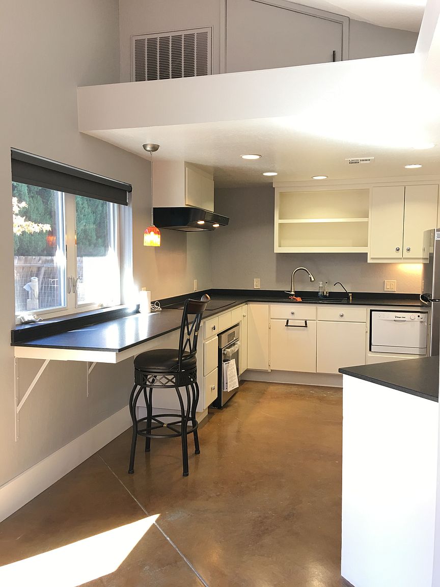 663 Fenley Ave photo 4