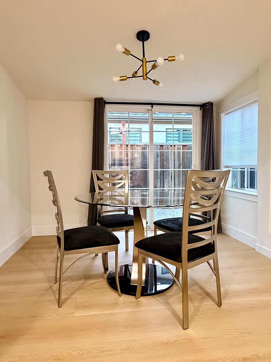 155 Harold Ave photo 5