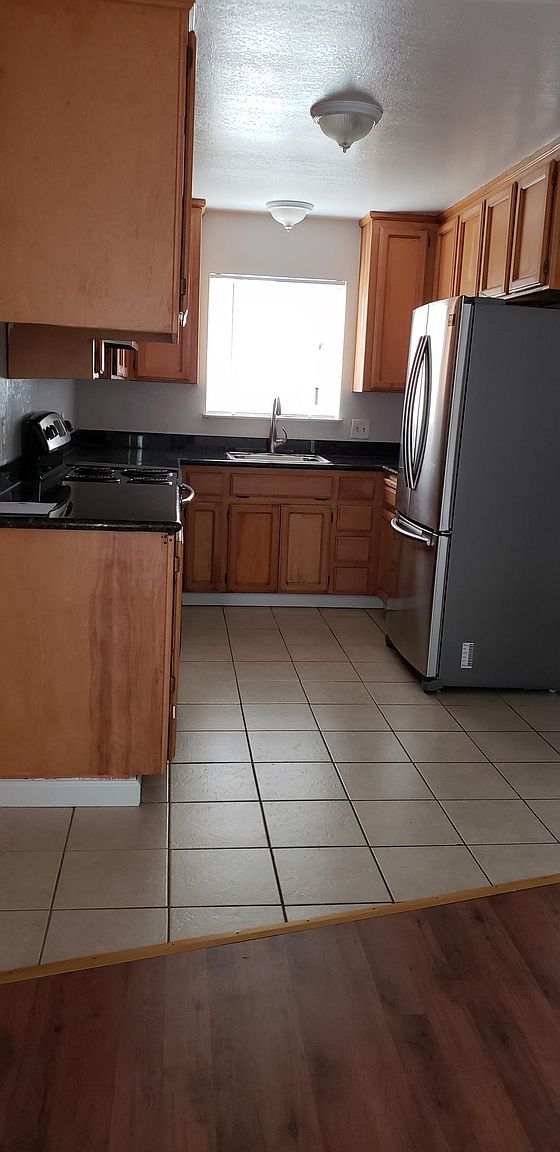 10350 Miller Ave photo 4