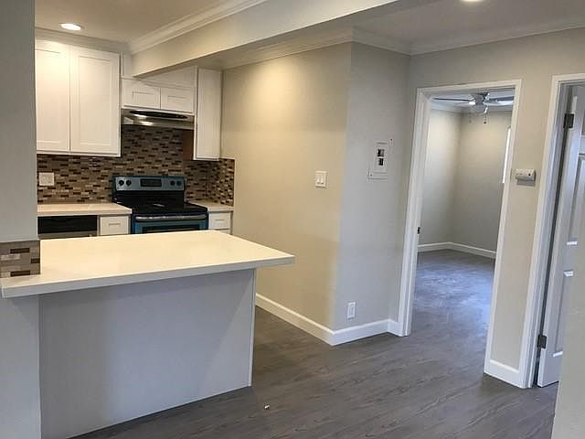 2BR/1BA Apartment on Sharmon Palms Ln · Campbell photo 2