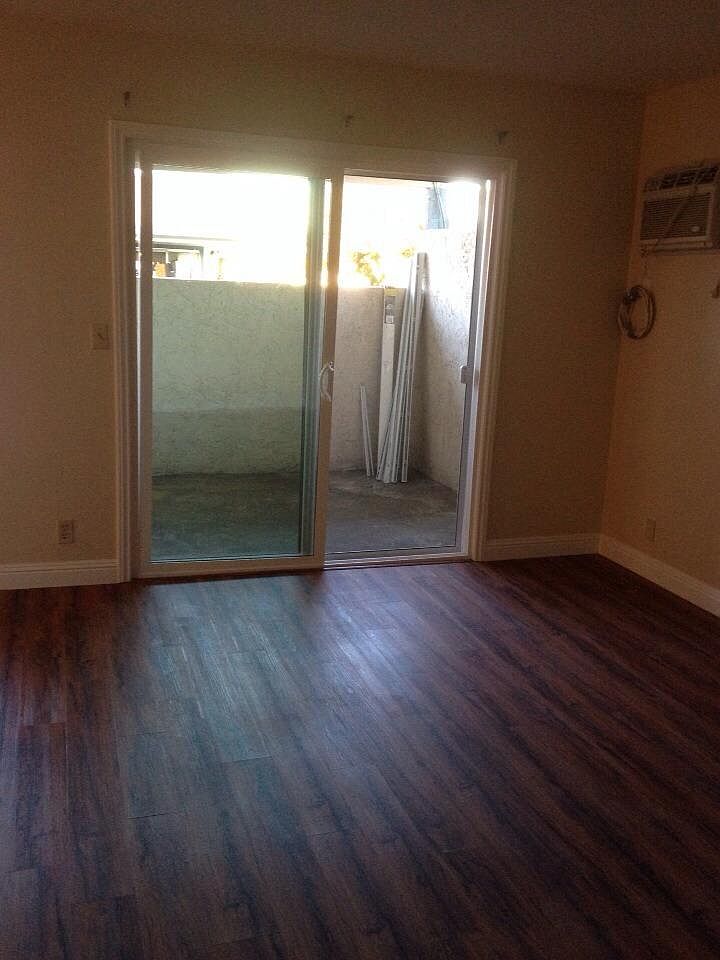885 Branham Ln photo 2