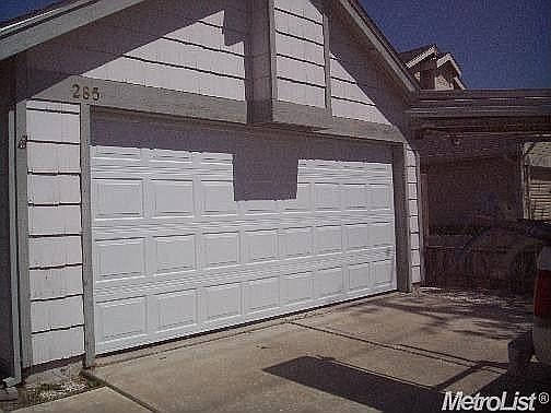285 W Clover Rd photo 2