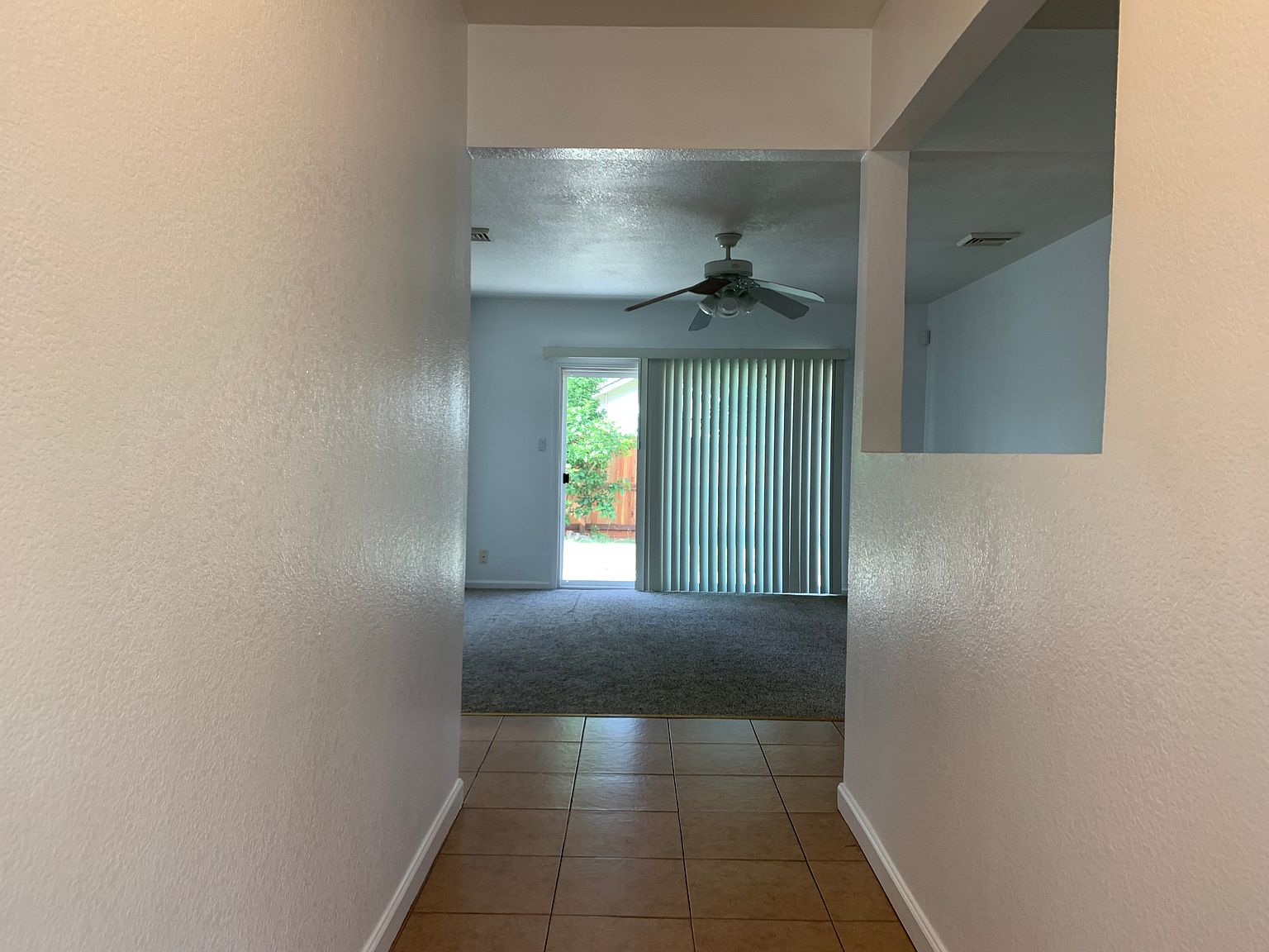 446 Marie Ave photo 3