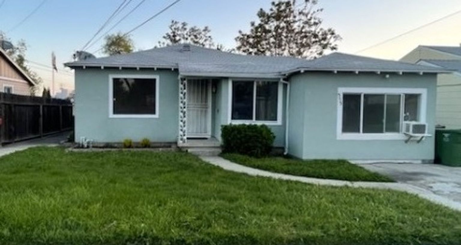 555 W Whittier Ave Tracy, CA 95376 photo 4