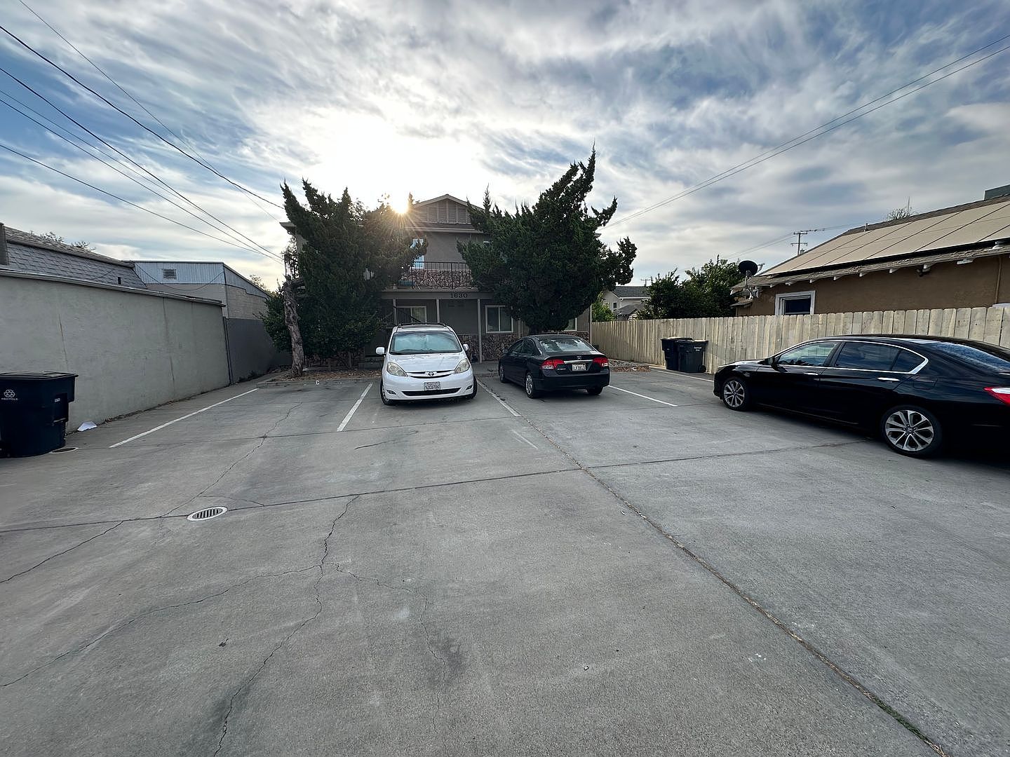 1630 Parker Ave photo 2