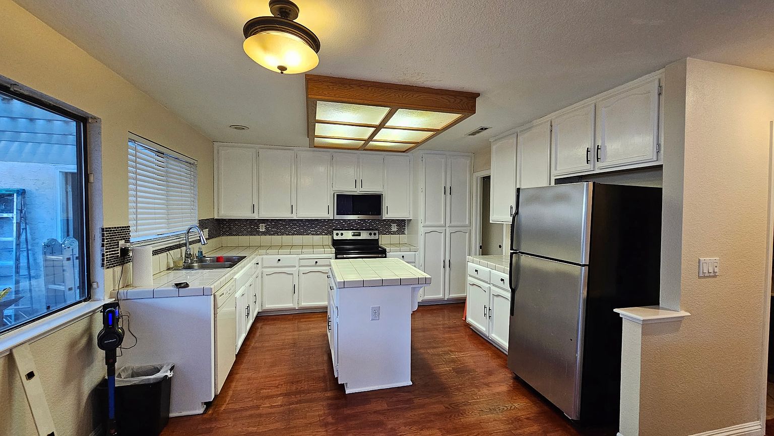 2175 Foothill Ranch Dr photo 2