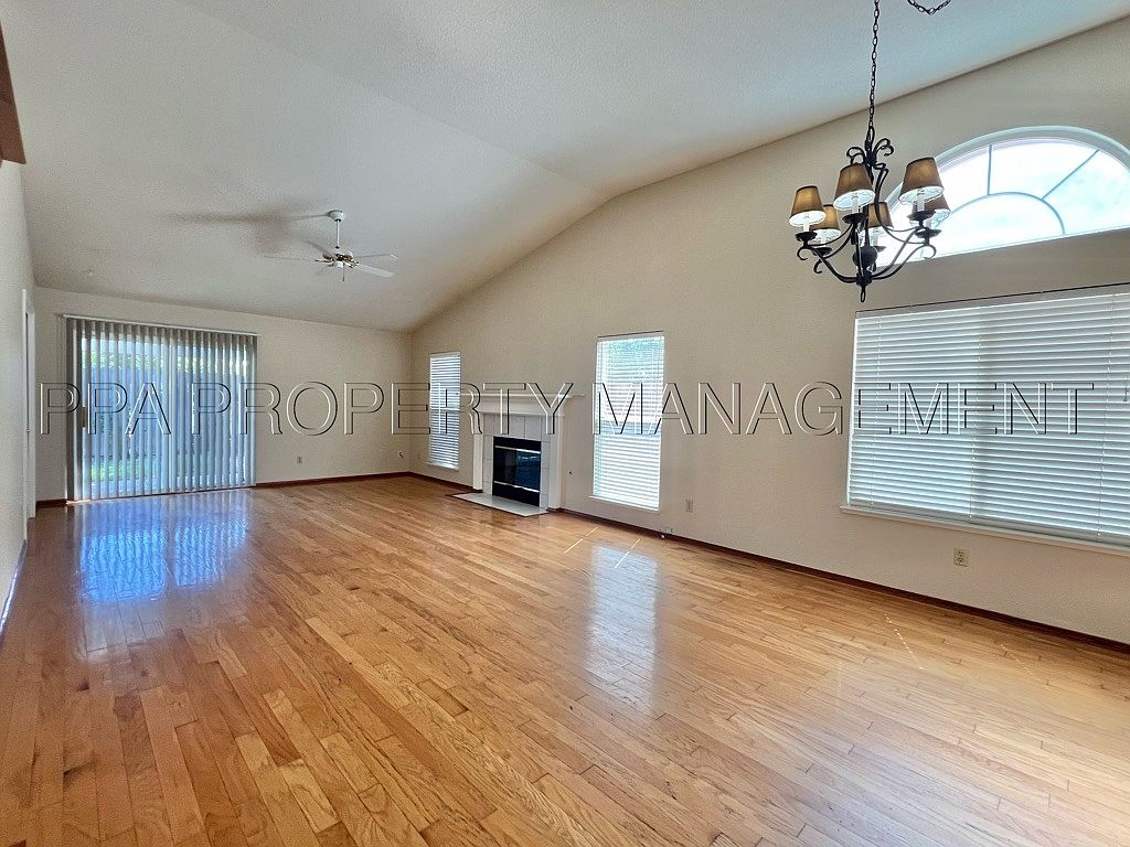 1188 Palomino Ct photo 5