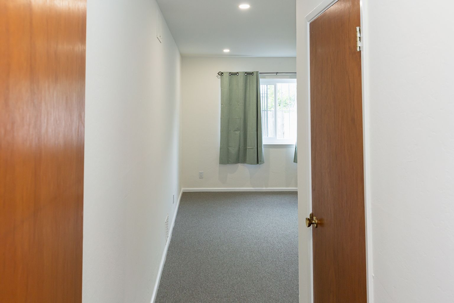 446 Niantic Ave Daly City, CA 94014 photo 3