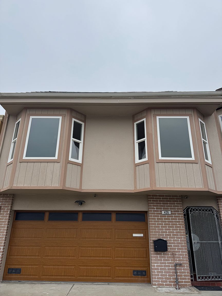 Others on Wyandotte Ave · Daly City