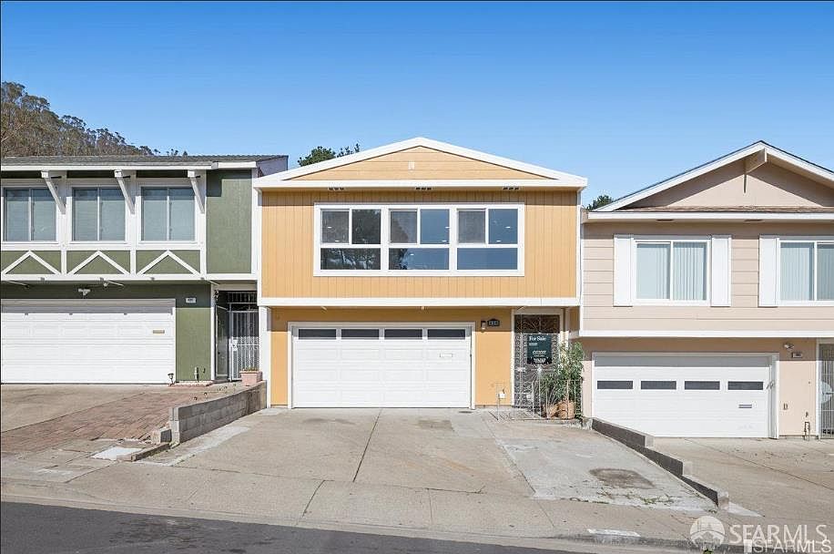 439 Bonnie St photo 2