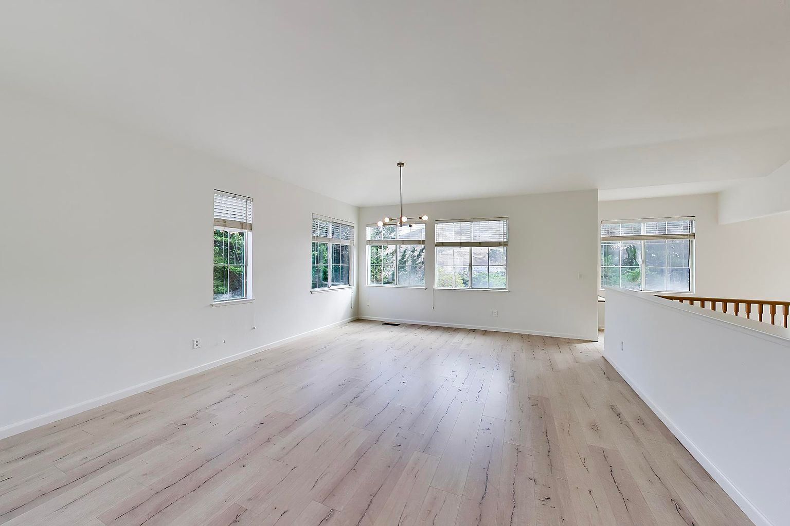 35 Baypark Cir photo 4