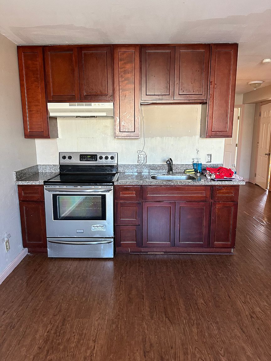 Houses on Maywood Avenue · Daly City photo 4