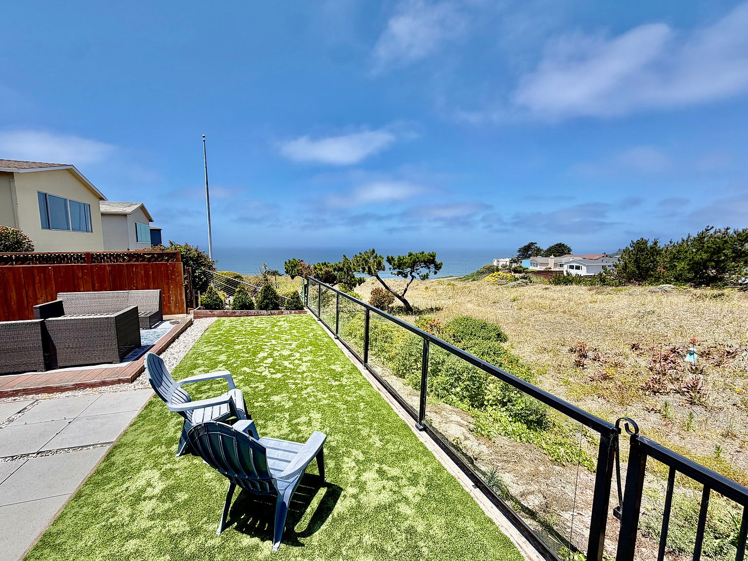 369 Coral Ridge Dr photo 2