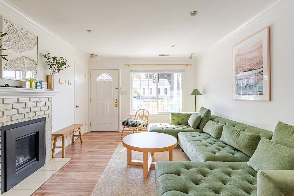 339 Nelson Ave photo 2