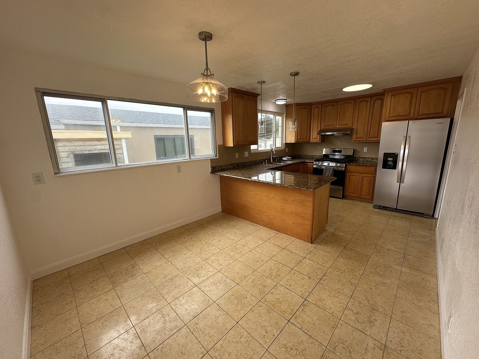 201 Springdale Dr photo 5