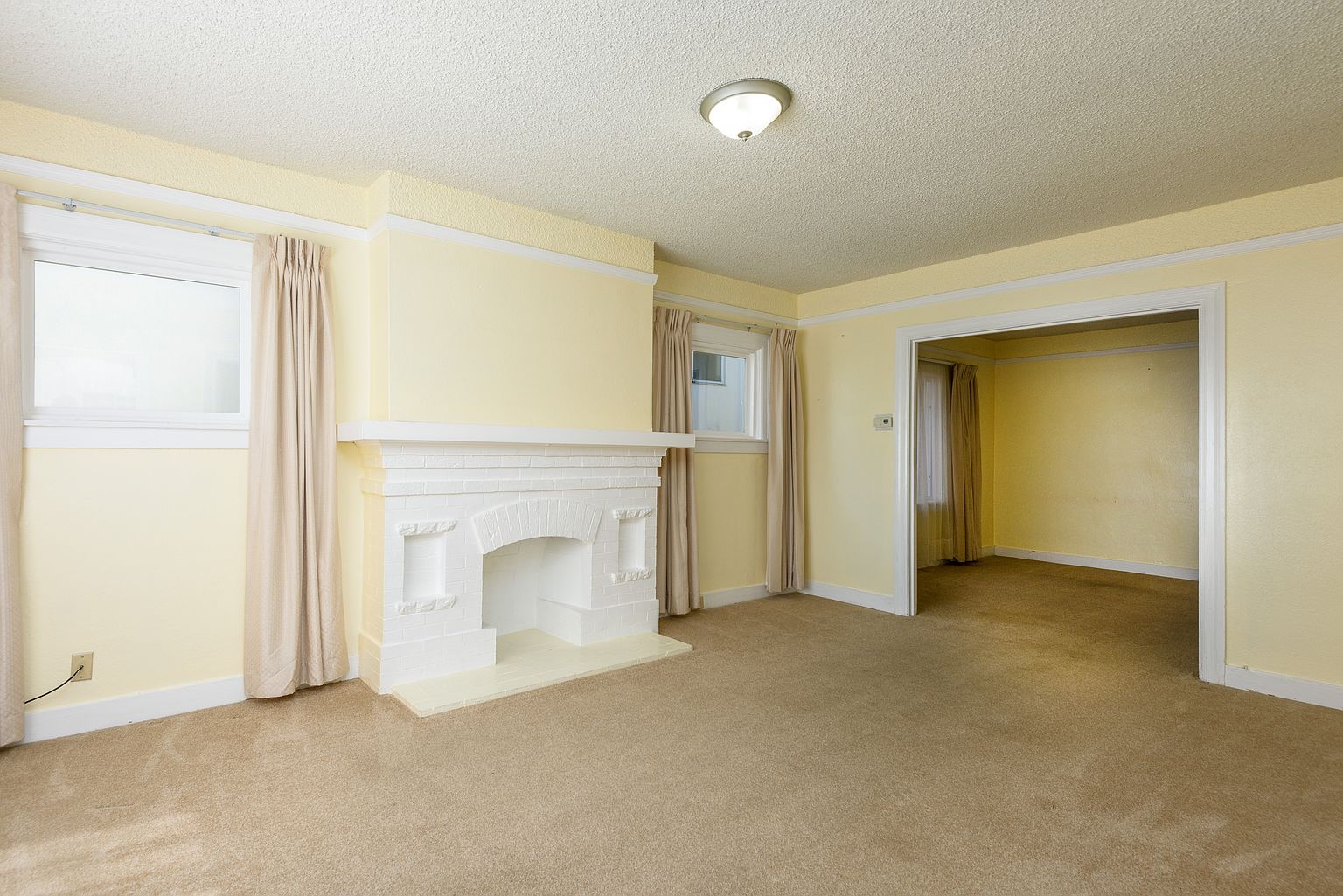 823 Linden Ave photo 2