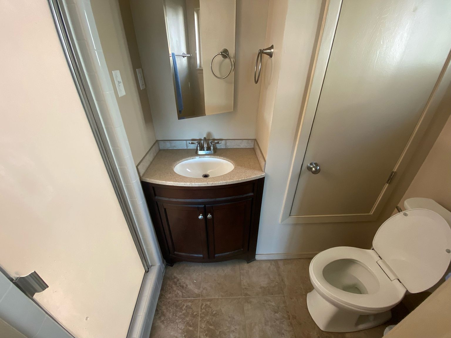 561 Miller Avenue photo 2
