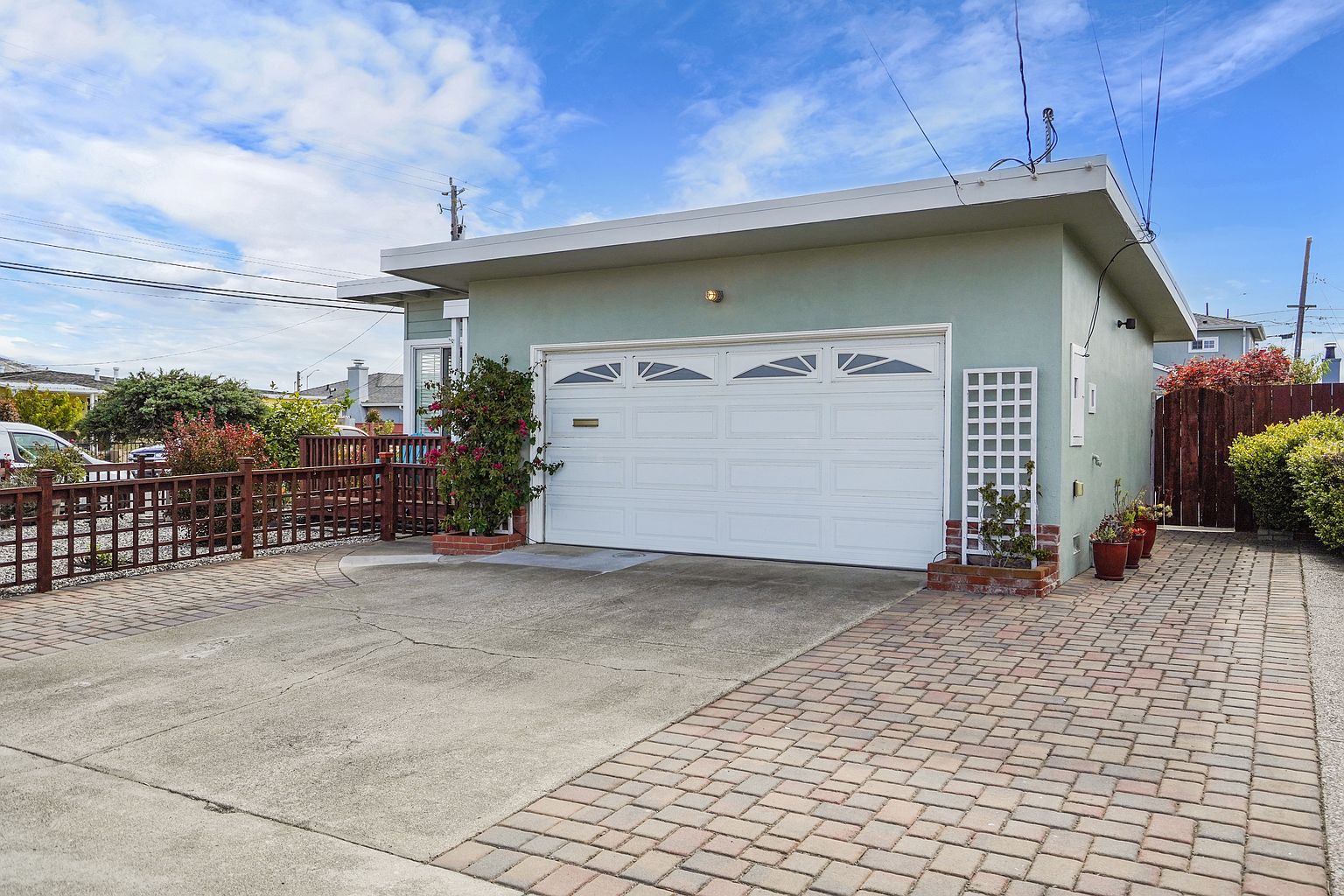 101 Manzanita Ave photo 3