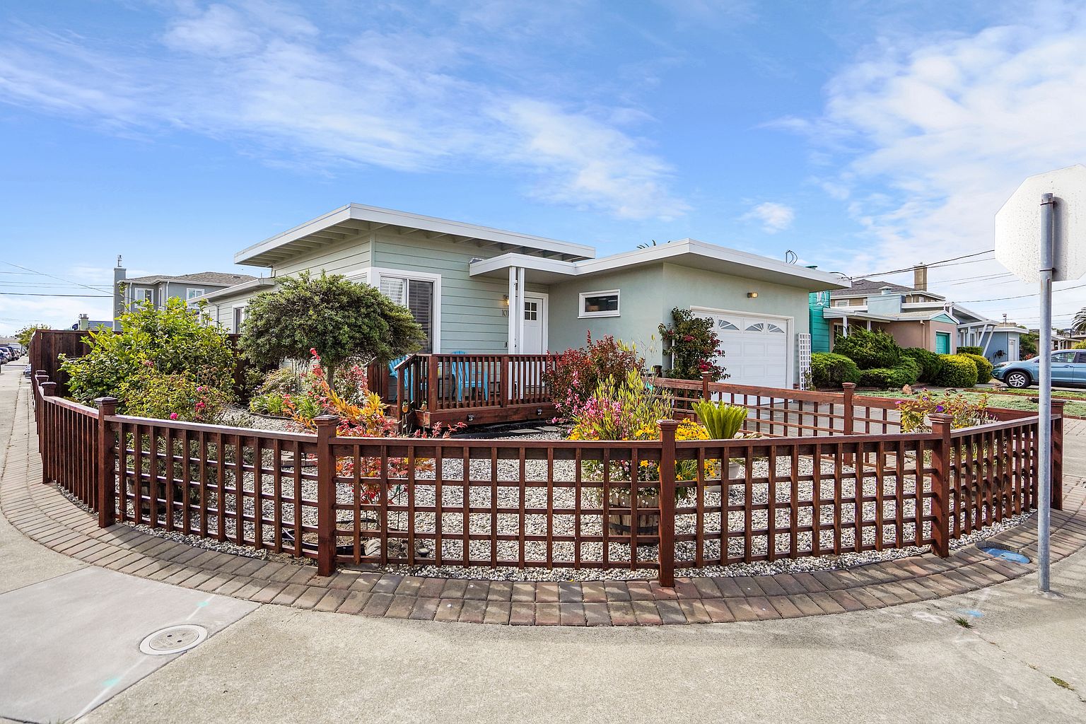 101 Manzanita Ave photo 4