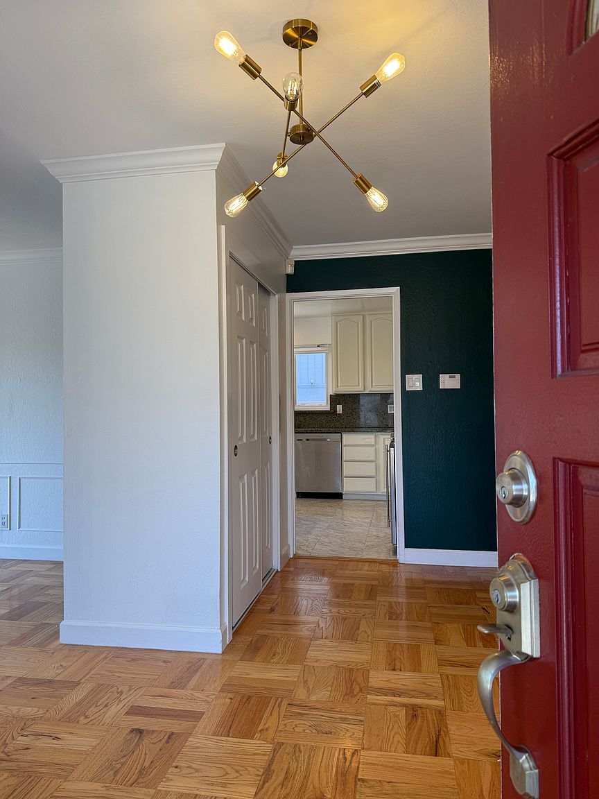 201 Amador Ave photo 2