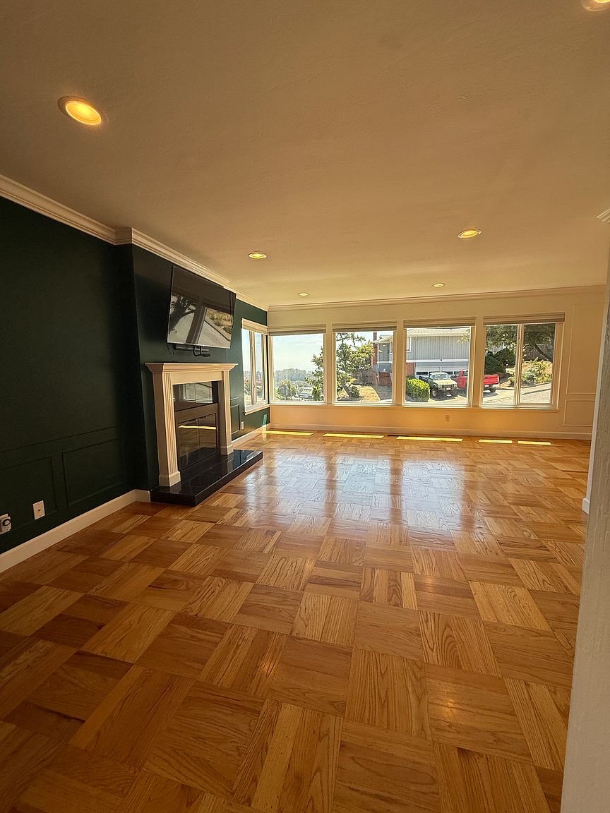 201 Amador Ave photo 3