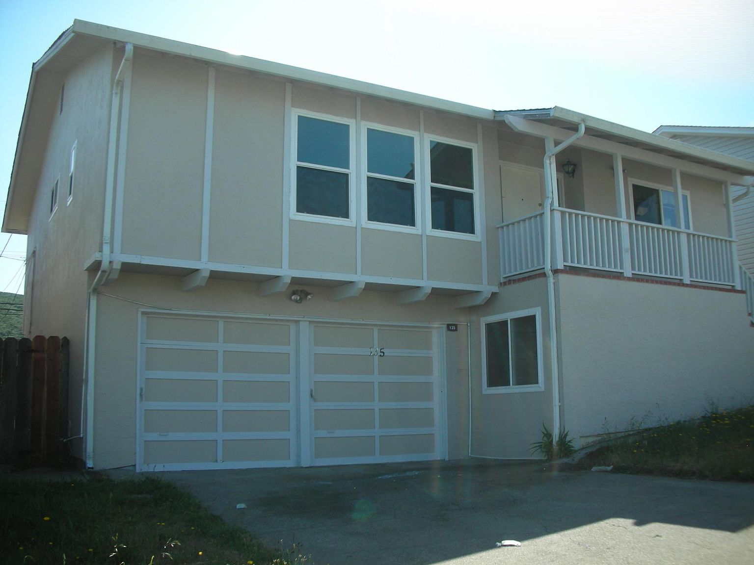 135 Lake Dr photo 2