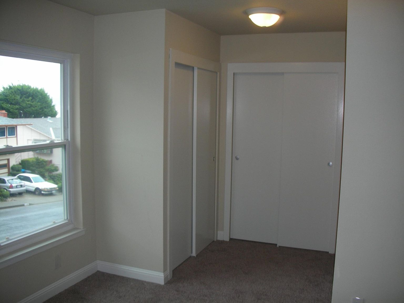 135 Lake Dr photo 3