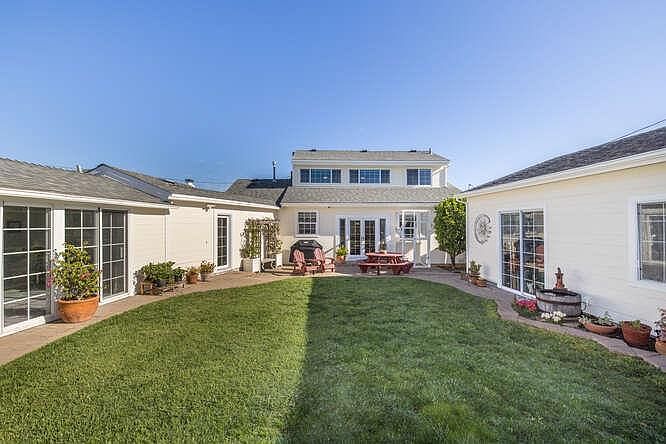 4BR/3BA Single Family House on Angus Ave W. · San Bruno photo 4