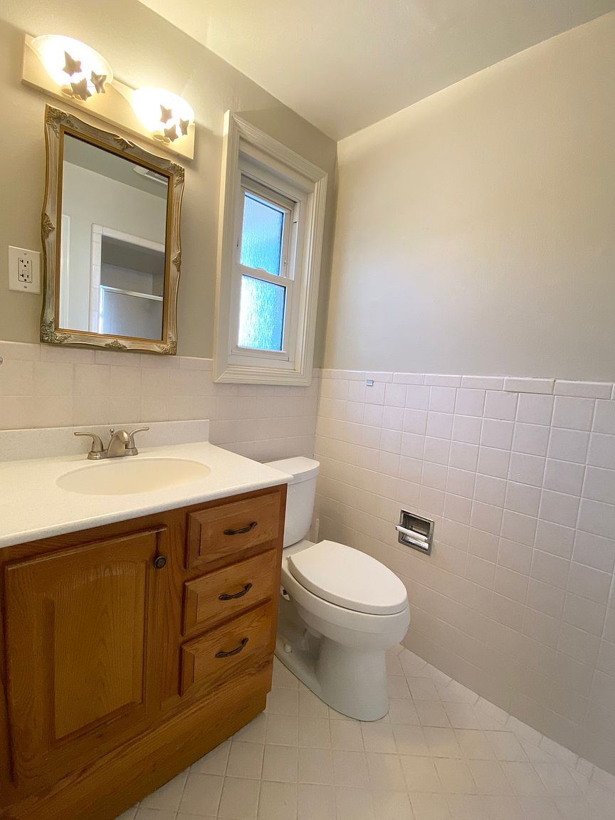 304 Anita Dr photo 4