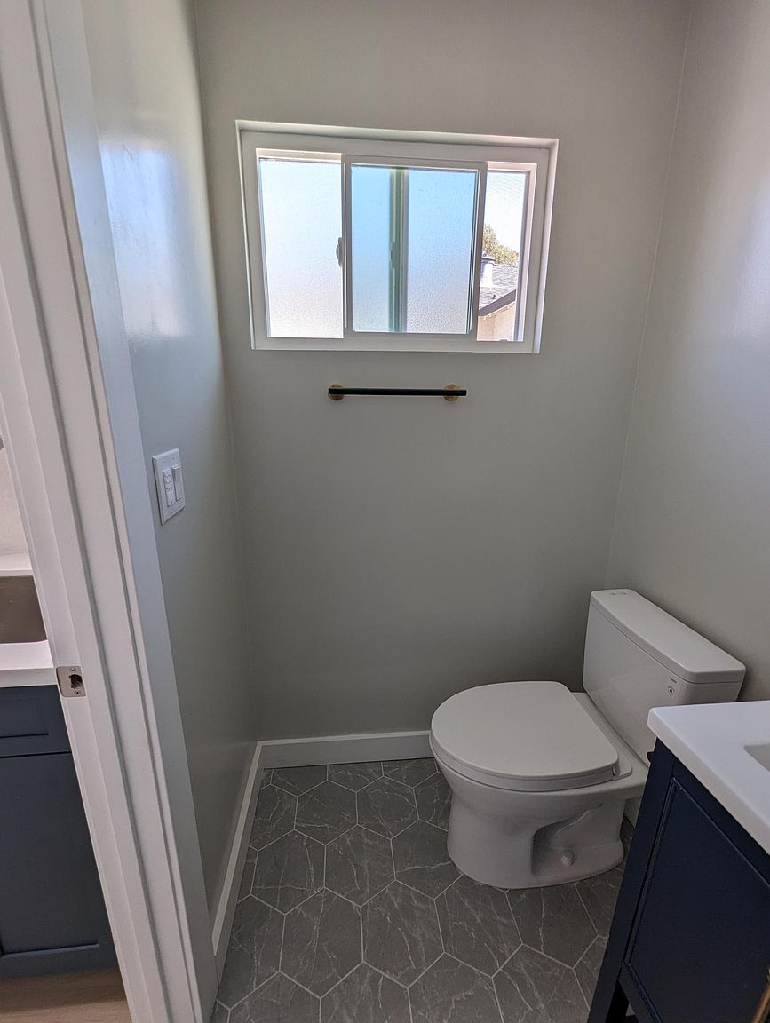 1529 Albemarle Way photo 4