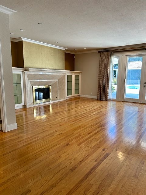 2040 Forest View Ave photo 3