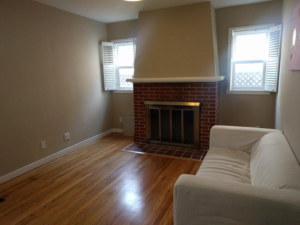 923 S Delaware St photo 2