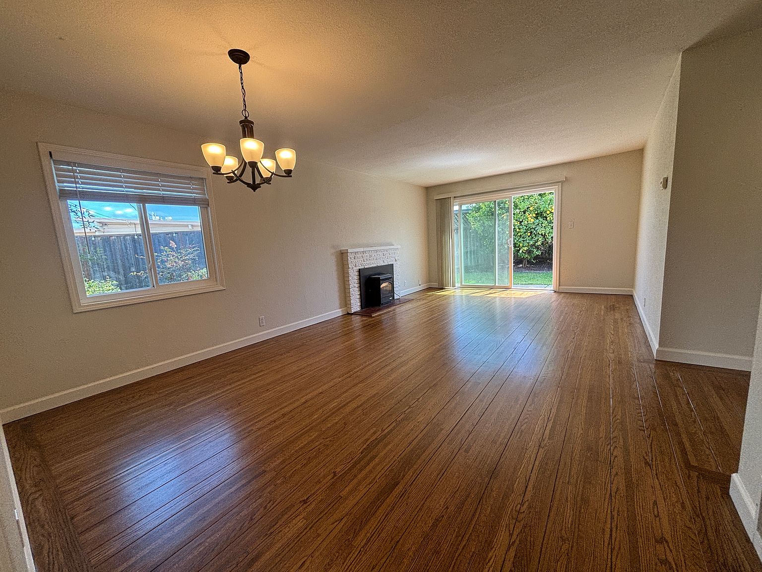 1657 Taylor St photo 3