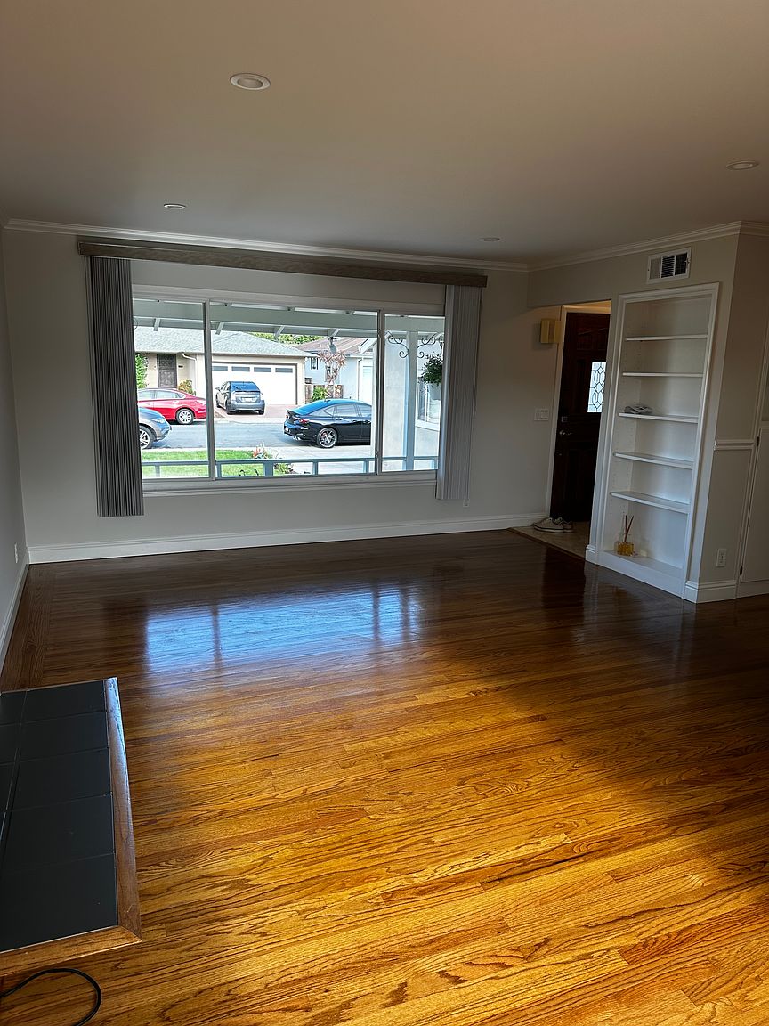 2BR/2BA Other on Ginnever St · San Mateo photo 4