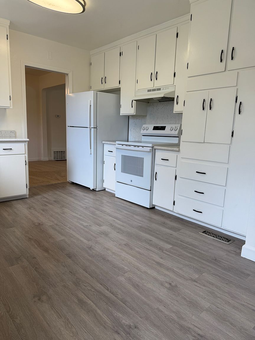 3029 Mason Ln photo 2