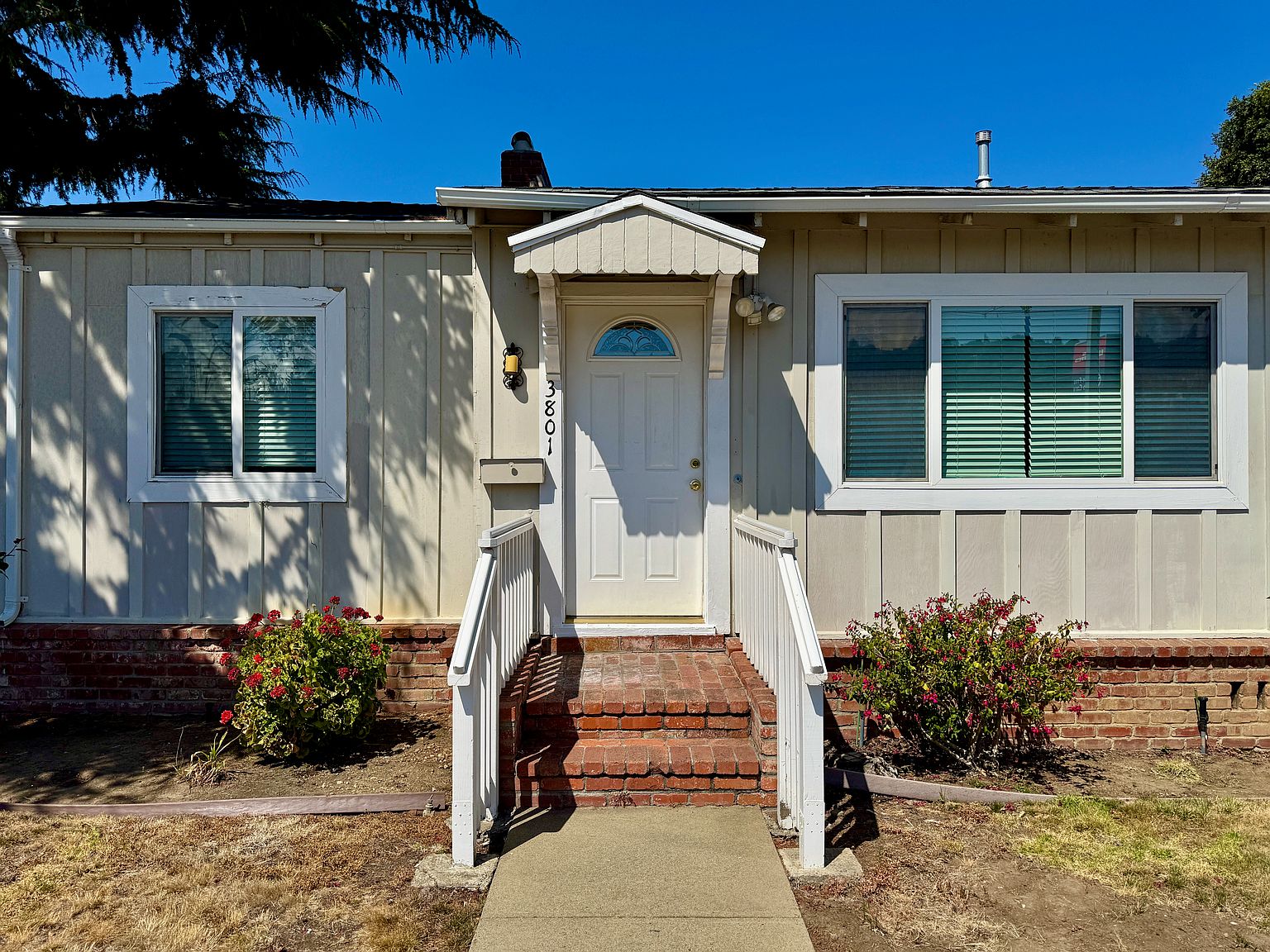 3801 Pacific Blvd photo 2