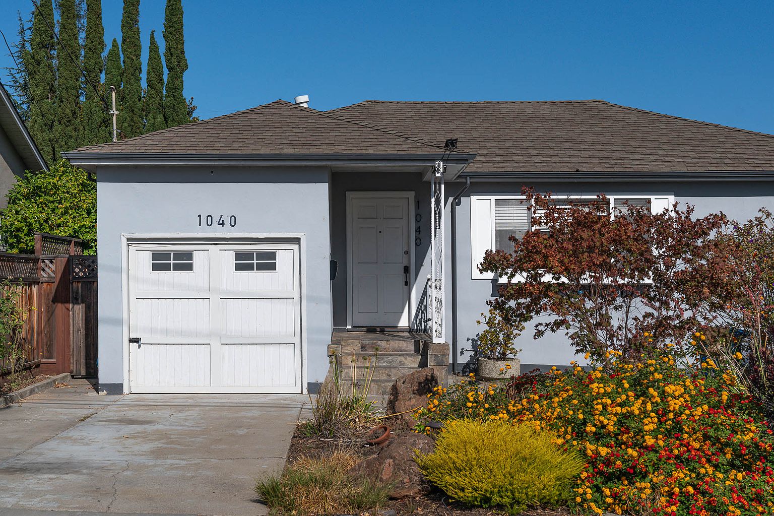 1040 Cherry St photo 2