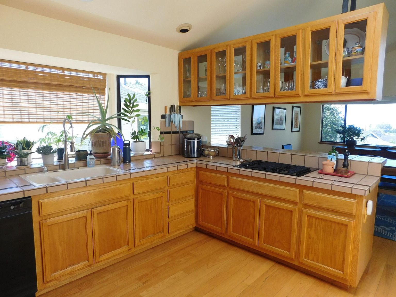 839 Avenue Balboa photo 4