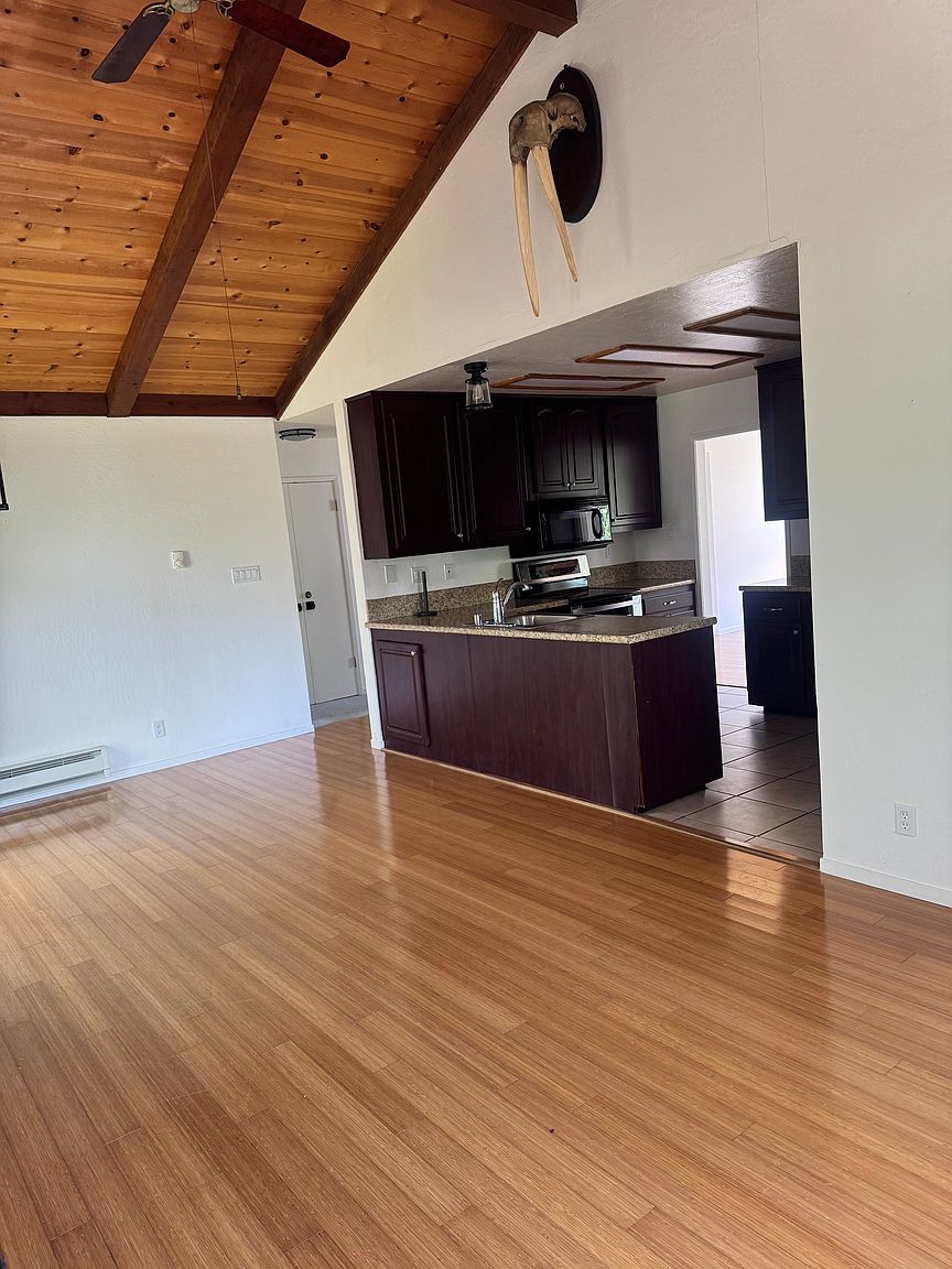 470 Avenue Portola photo 5