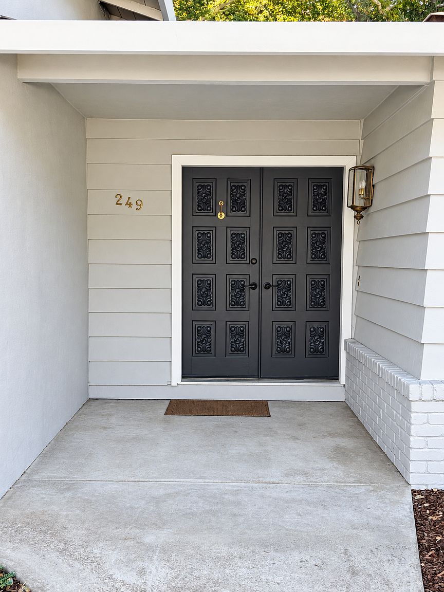 249 Devonshire Blvd photo 3