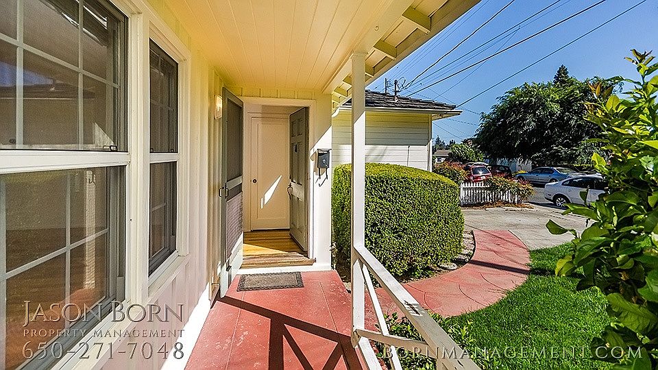 1351 Chestnut St photo 4