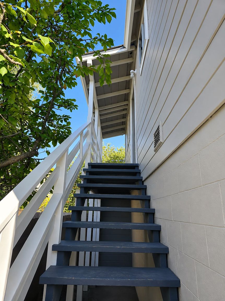 133 Hemlock Ave photo 5